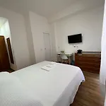 2 Passi Da Bed and Breakfast Ρώμη