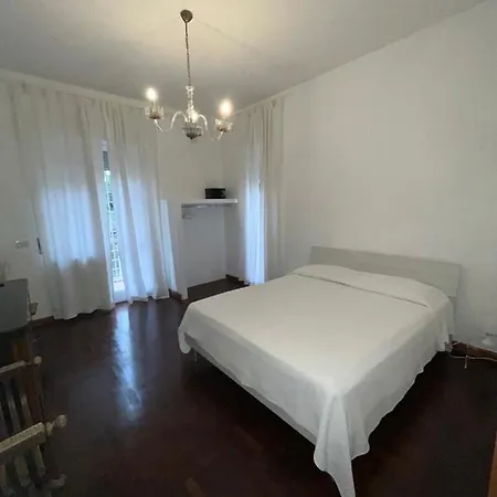 2 Passi Da Bed & Breakfast Rome