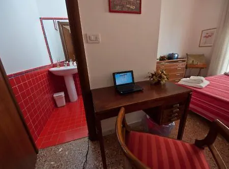 Bed & Breakfast 2 Passi Da Rome