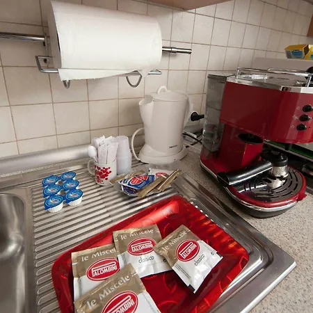 2 Passi Da Bed & Breakfast 3*