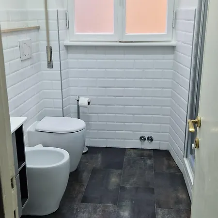 2 Passi Da Bed & Breakfast Rome