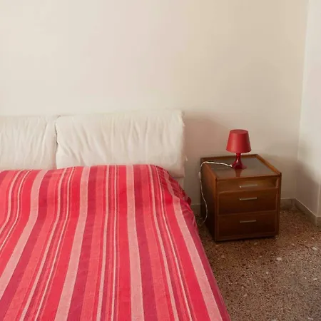 2 Passi Da Bed & Breakfast Rome
