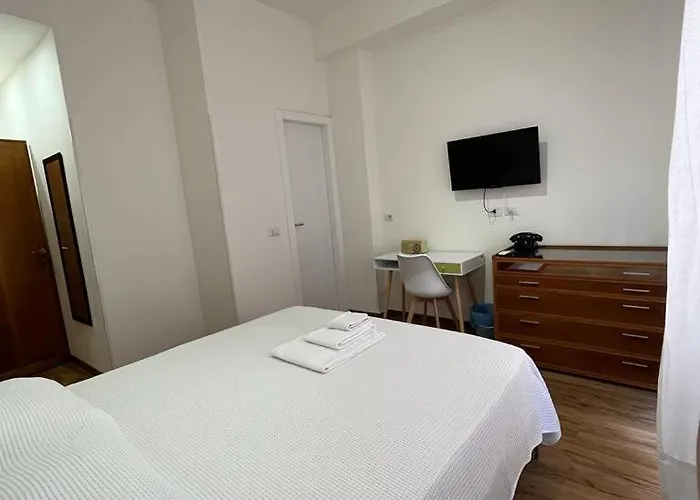 2 Passi Da Frühstückspension Rom